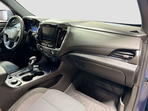 Used 2023 Chevrolet Traverse LT w/ Rear Camera Mirror Package AWD/4WD image 30