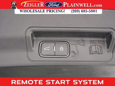 Used 2024 Ford Explorer XLT w/ Equipment Group 202A image 6