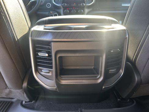 New 2026 RAM 1500 4x4 Crew Cab image 36