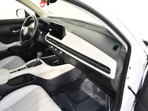 Certified 2025 Honda HR-V EX-L image 41