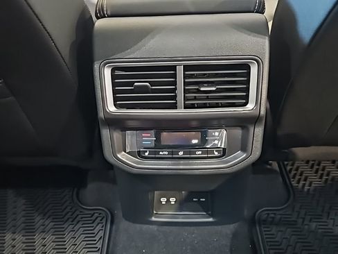 New 2026 Volkswagen Atlas SEL Premium R-Line AWD/4WD image 18