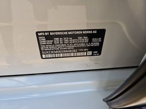 Used 2025 BMW X7 xDrive40i w/ M Sport Package image 40