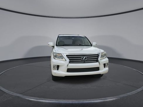 Used 2015 Lexus LX 570 4WD image 3