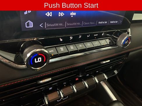 Used 2023 Chevrolet Colorado Z71 w/ Z71 Convenience Package 2 image 10