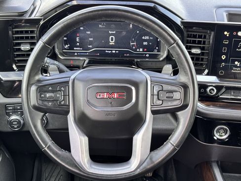 Used 2023 GMC Sierra 1500 SLT AWD/4WD image 11
