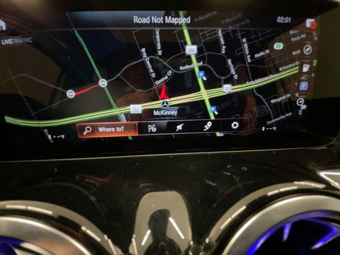 Used 2023 Mercedes-Benz EQB 300 4MATIC image 20