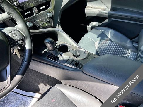 Used 2024 Toyota Camry SE w/ Cold Weather Package AWD/4WD image 13