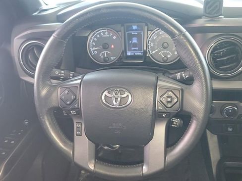 Used 2016 Toyota Tacoma TRD Sport w/ Premium & Technology Package image 14