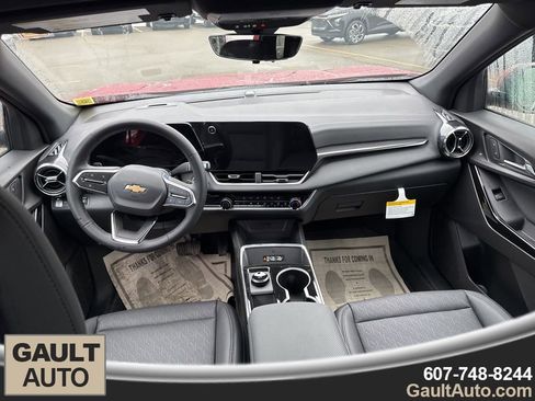 New 2026 Chevrolet Equinox LT w/ Convenience Package II image 11