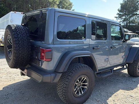 Used 2024 Jeep Wrangler Unlimited Rubicon w/ XTREMEE 35" Tire Package AWD/4WD image 8