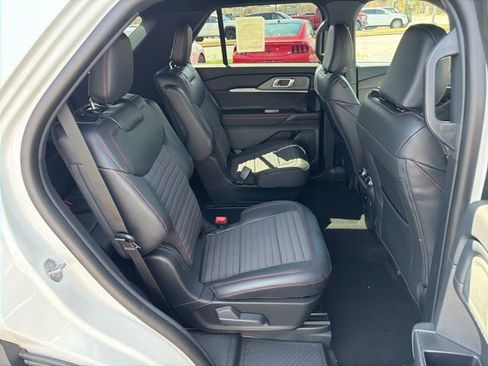 New 2026 Ford Explorer ST-Line RWD image 18