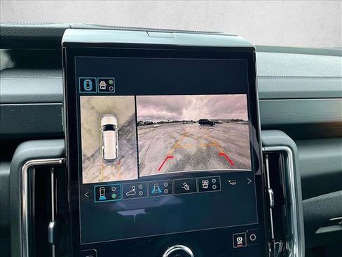 Used 2026 GMC Yukon XL Denali w/ Denali Reserve Package AWD/4WD image 23