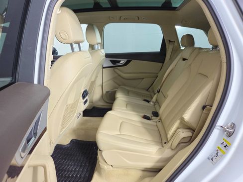 Used 2019 Audi Q7 2.0T Premium Plus w/ Premium Plus Package AWD/4WD image 23