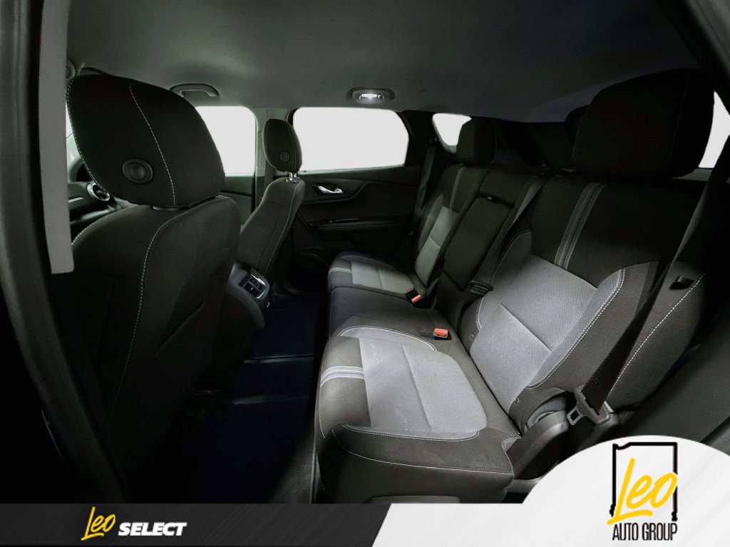 Used 2023 Chevrolet Blazer LT FWD image 23