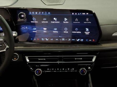 New 2025 Chevrolet Traverse High Country FWD image 18