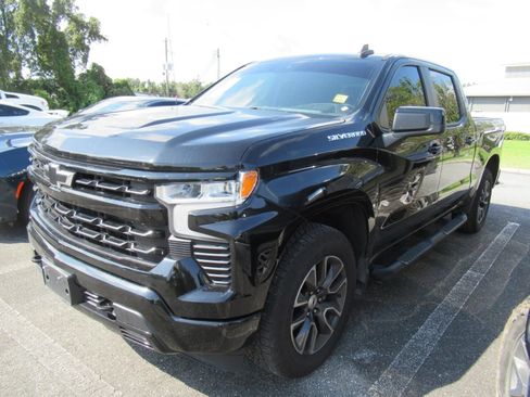 Used 2023 Chevrolet Silverado 1500 RST AWD/4WD image 2