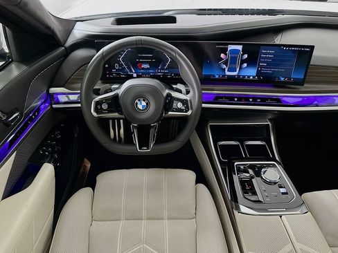 Certified 2024 BMW 760i xDrive w/ Executive Package AWD/4WD image 22