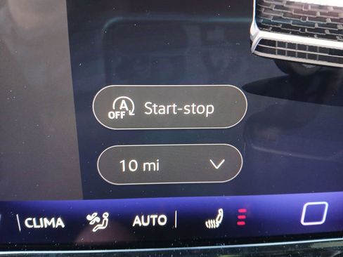 New 2026 Volkswagen Tiguan SE R-Line FWD image 16