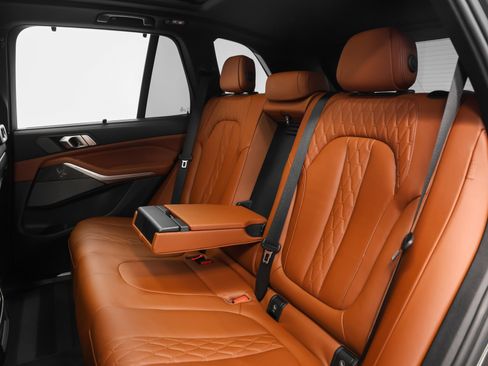 Used 2022 BMW X5 M50i w/ Executive Package image 50