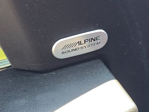 Used 2022 Dodge Charger Scat Pack RWD image 40