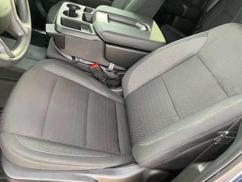 Used 2024 Chevrolet Silverado 2500 Custom w/ Custom Value Package image 9