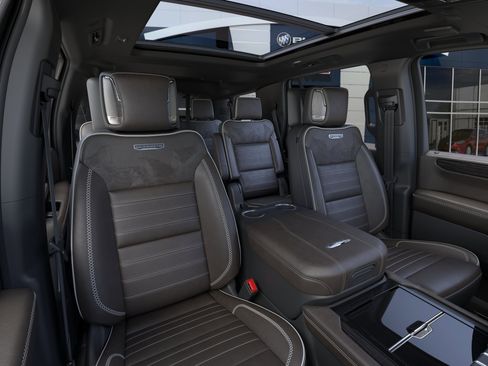 New 2026 GMC Yukon Denali Ultimate AWD/4WD image 16