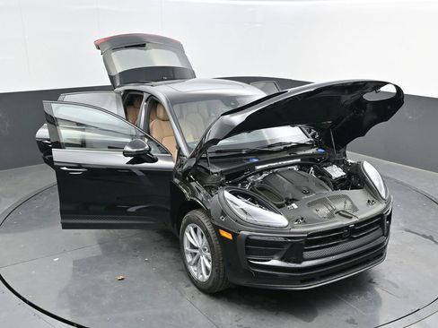 New 2025 Porsche Macan AWD/4WD image 50