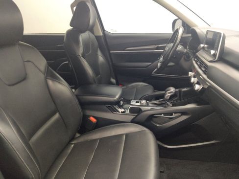 Used 2021 Kia Telluride LX FWD image 21