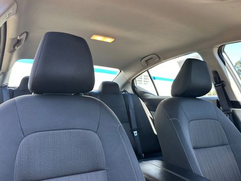Used 2024 Nissan Altima 2.5 SV FWD image 19