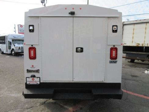 Used 2020 Ford Transit 350 AWD image 28