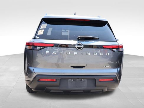 Used 2025 Nissan Pathfinder SV AWD/4WD image 19