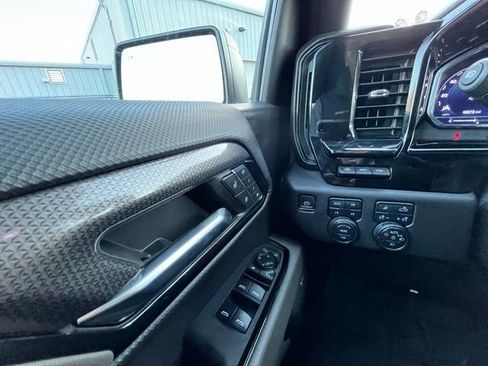 Used 2024 Chevrolet Silverado 1500 ZR2 w/ Technology Package image 18