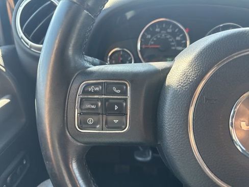 Used 2011 Jeep Wrangler Sahara w/ Dual Top Group image 22