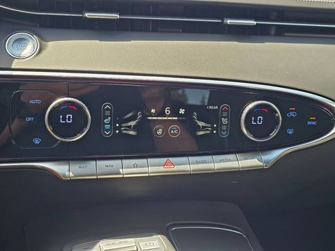 Certified 2025 Genesis GV70 3.5T Sport w/ Sport Prestige Package AWD/4WD image 16