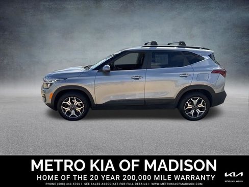 Used 2021 Kia Seltos EX AWD/4WD image 3