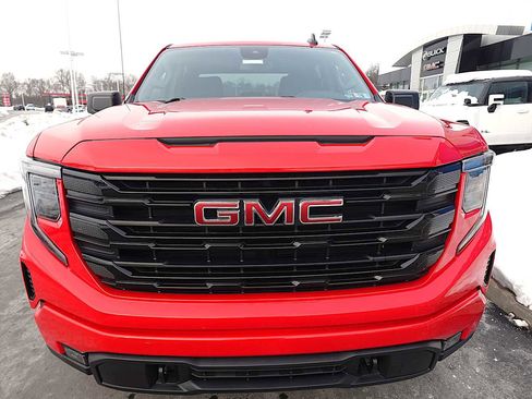 Used 2023 GMC Sierra 1500 Elevation AWD/4WD image 8
