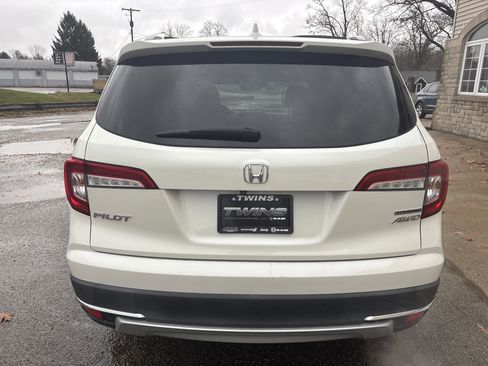 Used 2019 Honda Pilot Touring image 11