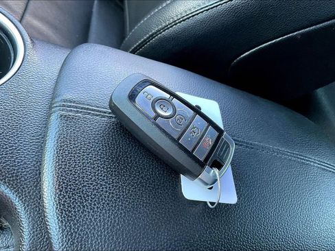 Used 2019 Ford Mustang GT Premium RWD image 10