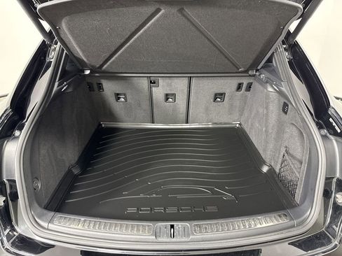 Certified 2022 Porsche Macan GTS image 21