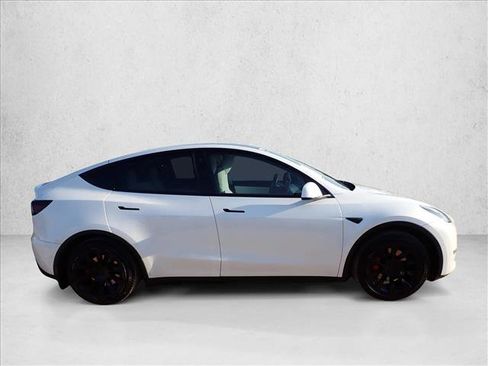 Used 2020 Tesla Model Y Long Range AWD/4WD image 3