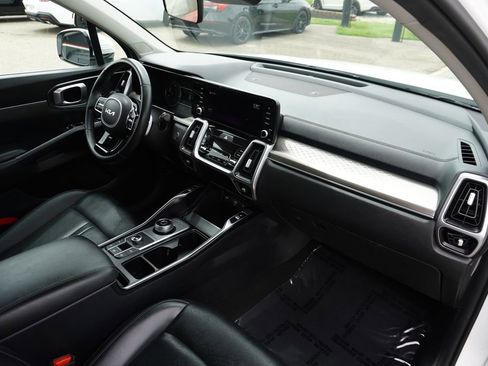 Used 2022 Kia Sorento EX AWD/4WD image 30
