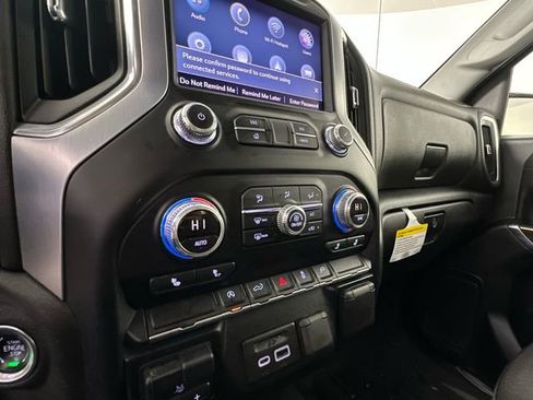 Used 2019 GMC Sierra 1500 SLE w/ SLE Value Package image 26