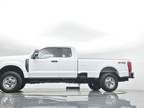 New 2026 Ford F350 XL w/ FX4 Off-Road Package AWD/4WD image 7