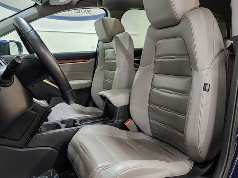 Used 2018 Honda CR-V Touring image 39
