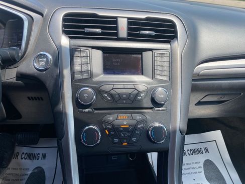 Used 2018 Ford Fusion S FWD image 17