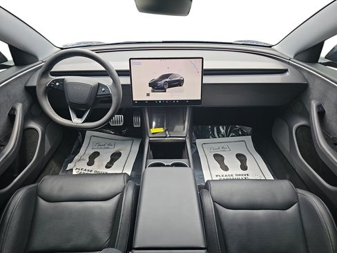 Used 2024 Tesla Model 3 Performance AWD/4WD image 10