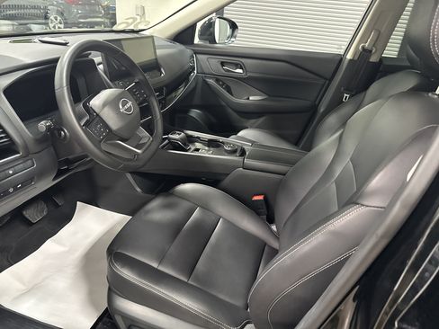 Used 2026 Nissan Rogue SL AWD/4WD image 12
