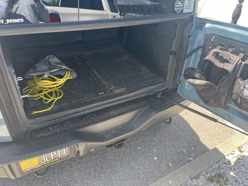 Used 2023 Ford Bronco Badlands AWD/4WD image 10