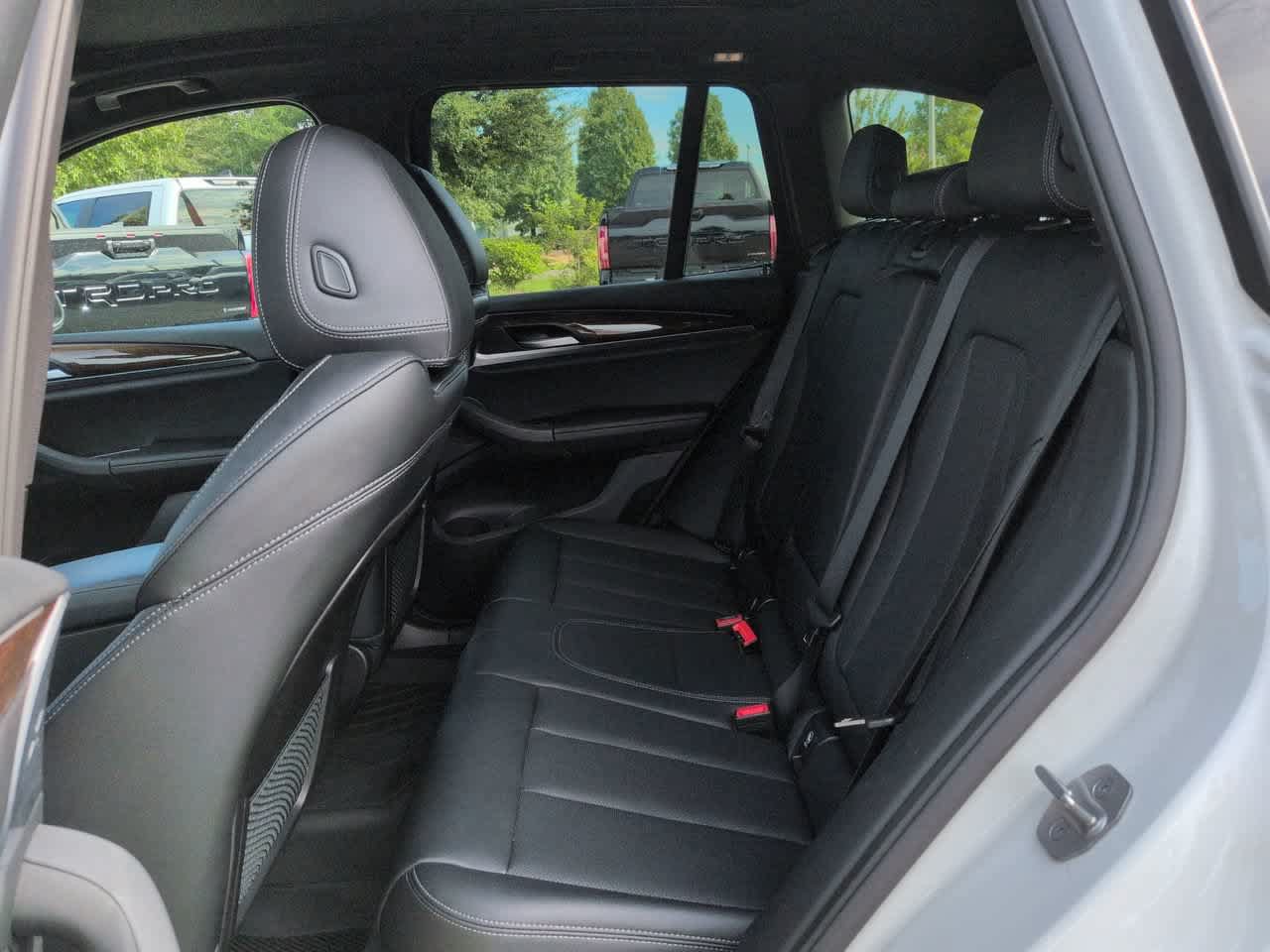 Used 2023 BMW X3 xDrive30i w/ Convenience Package AWD/4WD image 13