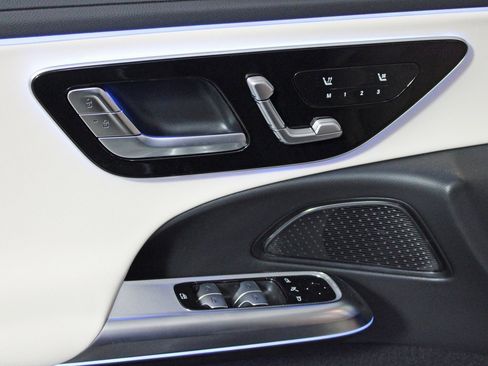 New 2026 Mercedes-Benz E 350 4MATIC Sedan image 11